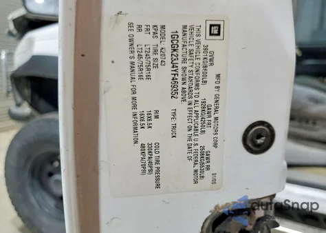 2000 Chevrolet Gmt-400 K2500 from USA, damaged, VIN 1GCGK23J4YF469352